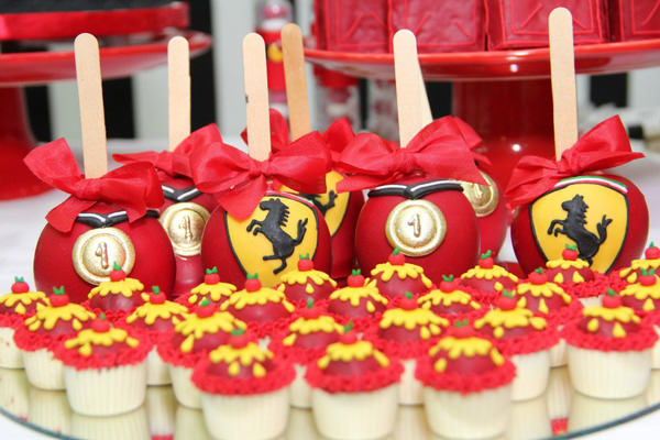 lacos-e-acucar-cha-de-bebe-chanel-ferrari-14