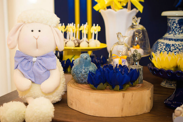 batizado-ovelha-azul-amarelo-decoranda-06