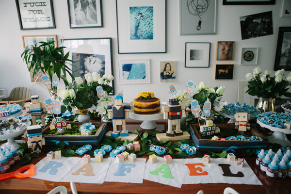 cha-de-bebe-robo-azul-branco-carol-rosa-02