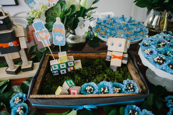 cha-de-bebe-robo-azul-branco-carol-rosa-11