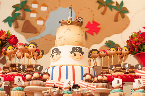 festinha-piratas-vermelho-azul-decoranda-04