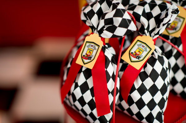 Festinha-grand-prix-vermelho-fotografia-Camila-Coura-09