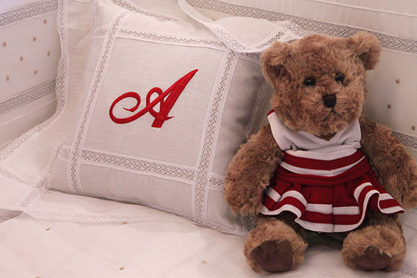 decoracao-quarto-bebe-vermelho-rosa-quadro-ursinho-02