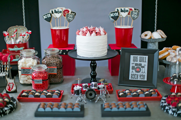 Aniversário com tema rock n'roll