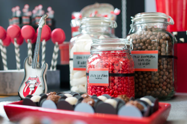 Aniversário com tema rock n'roll