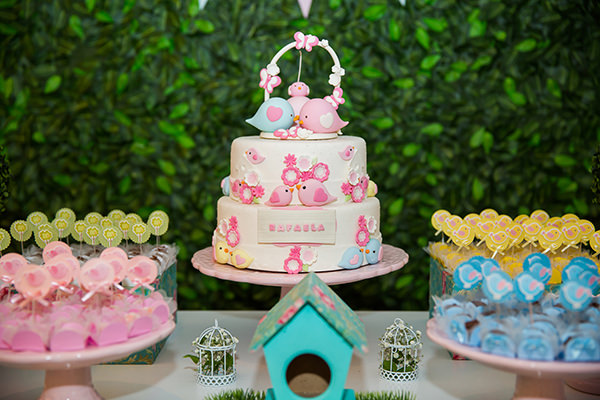 Aniversário com tema jardim dos passarinhos - Constance Zahn | Babies ...