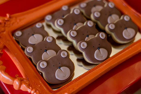 Chá de bebê de ursinho em laranja e azul