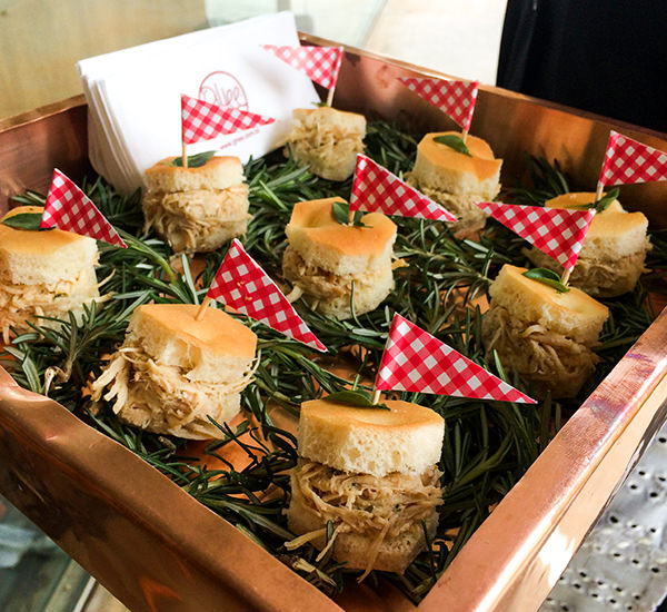 Festa infantil tema cowboy, Ghee banqueteria