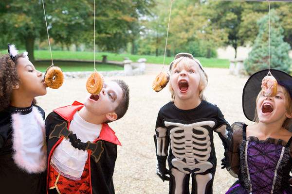 Brincadeiras de Halloween, Jogos de halloween, Festinha de hallo