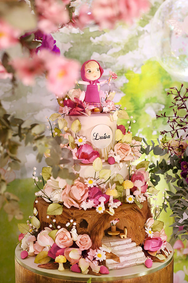Floresta Encantada da Masha Bolo de Aniversário 