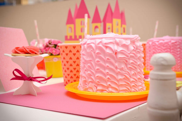 festa-princesas-rosa-decoracao-caraminholando-doces-nika-linden-fantasia-pacoca-30
