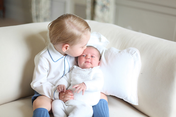 principe-george-princesa-charlotte-primeiras-fotos-oficiais-real-02